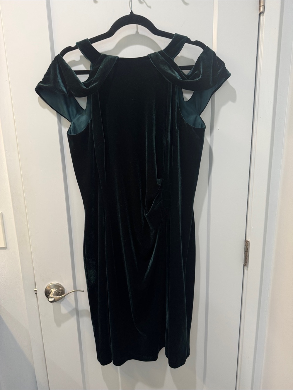 Elegant Dark Green Velvet Draped Cold-Shoulder Dress